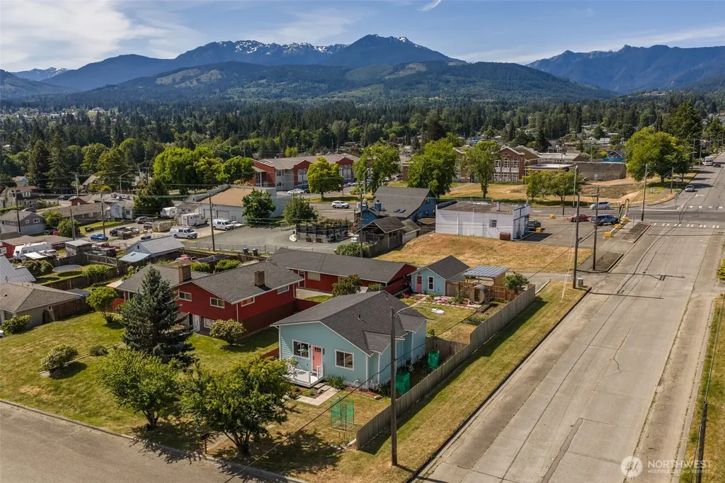 940 W 7th Street Port Angeles WA 98363