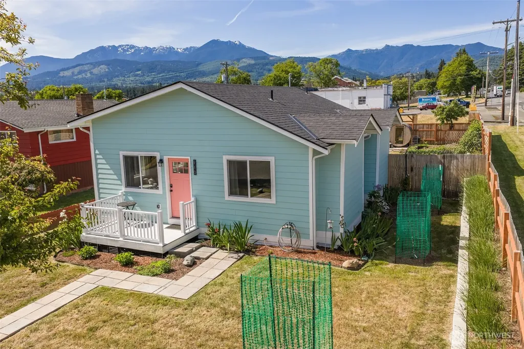 940 W 7th Street Port Angeles WA 98363