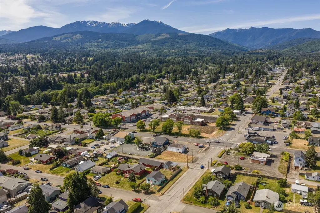 940 W 7th Street Port Angeles WA 98363