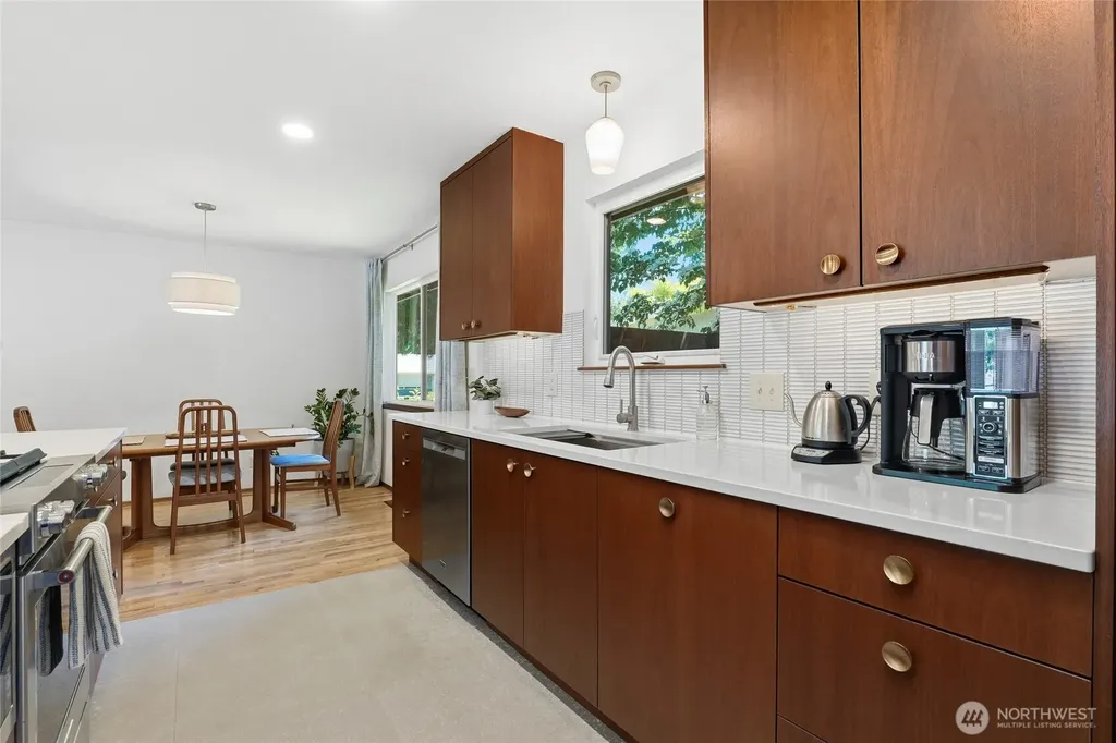 3902 222nd Street SW Mountlake Terrace WA 98043