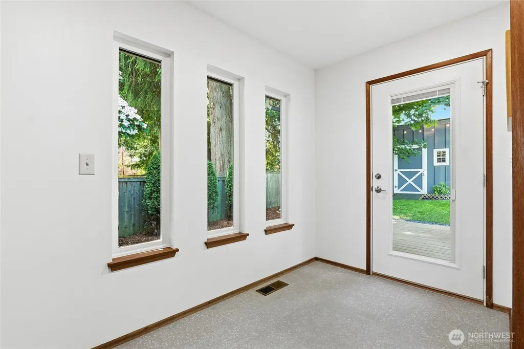 3902 222nd Street SW Mountlake Terrace WA 98043