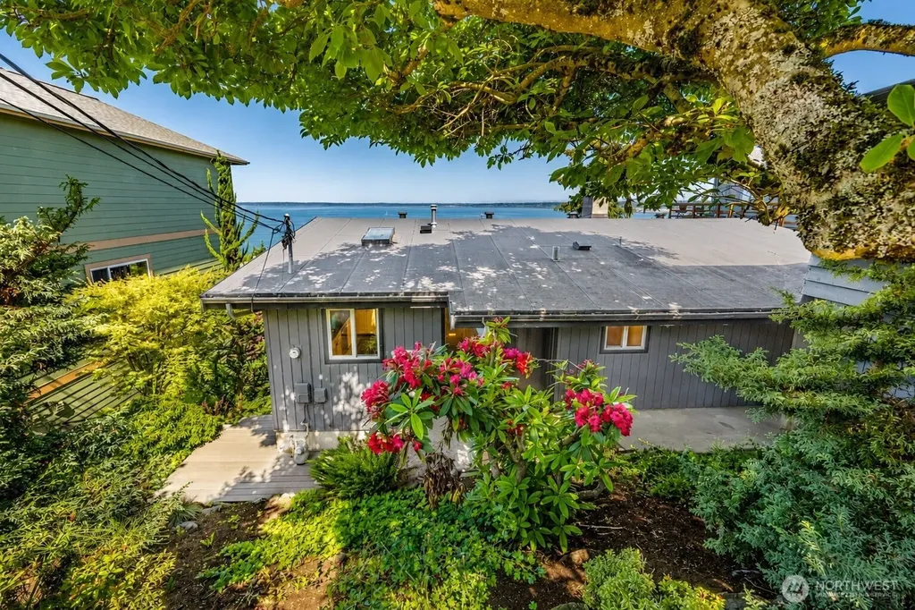 224 Forest Lane Bellingham WA 98225
