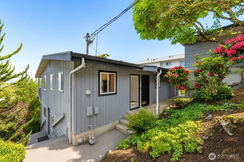 224 Forest Lane Bellingham WA 98225