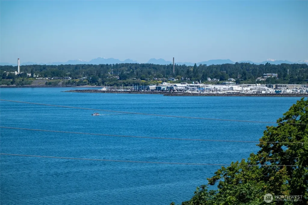 224 Forest Lane Bellingham WA 98225