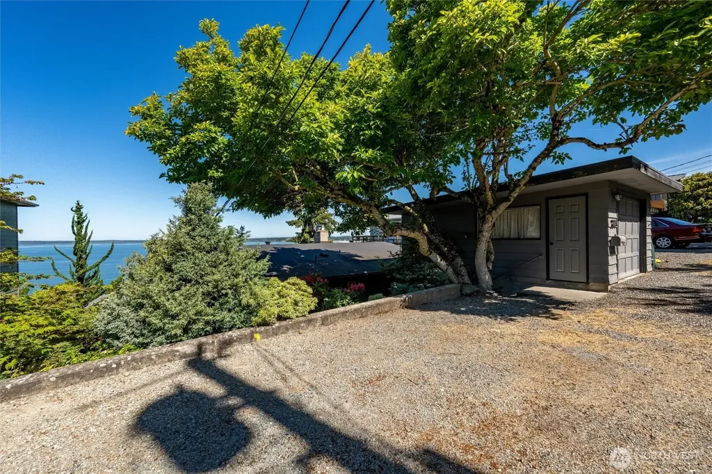 224 Forest Lane Bellingham WA 98225