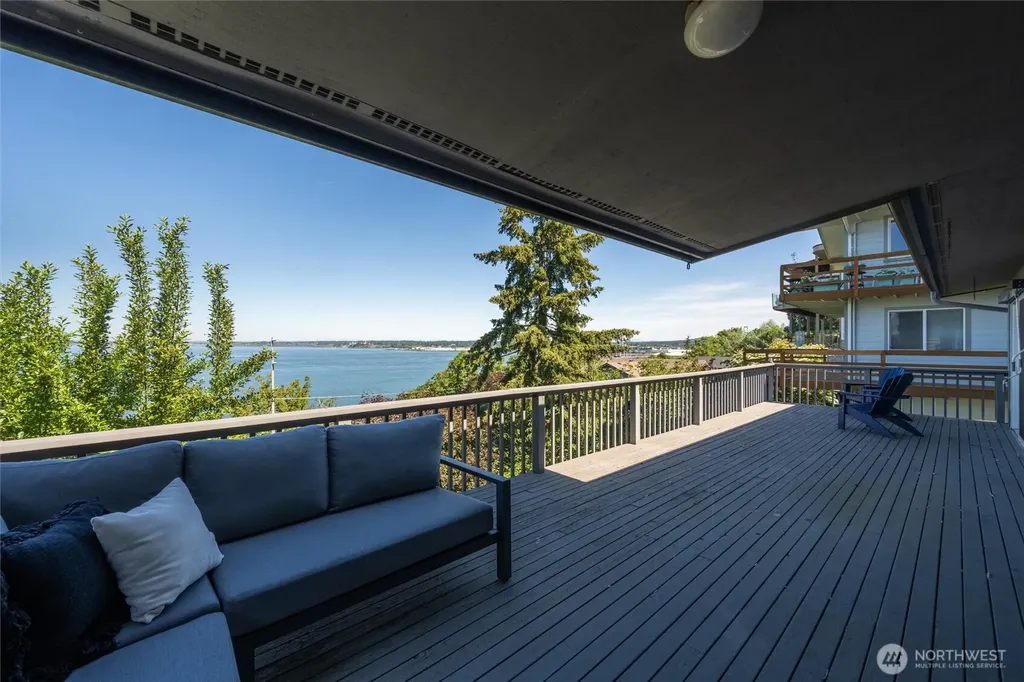 224 Forest Lane Bellingham WA 98225