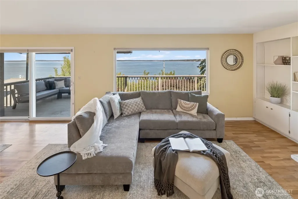 224 Forest Lane Bellingham WA 98225