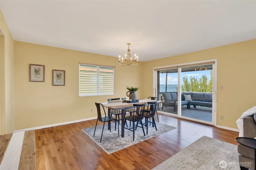 224 Forest Lane Bellingham WA 98225