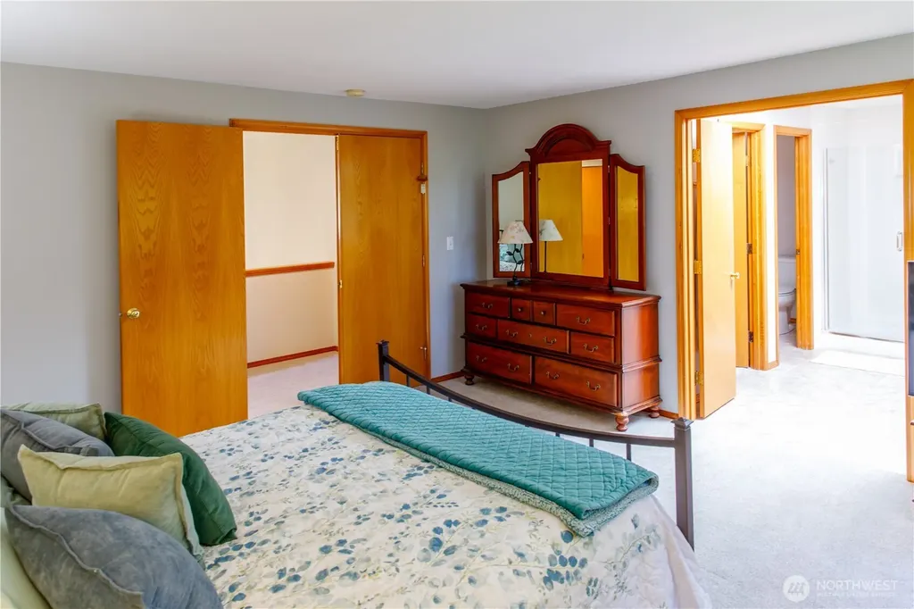 9634 Regency Loop SE Olympia WA 98513