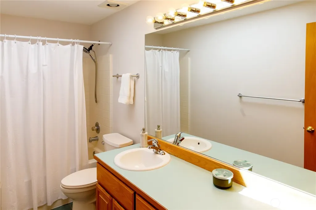 9634 Regency Loop SE Olympia WA 98513