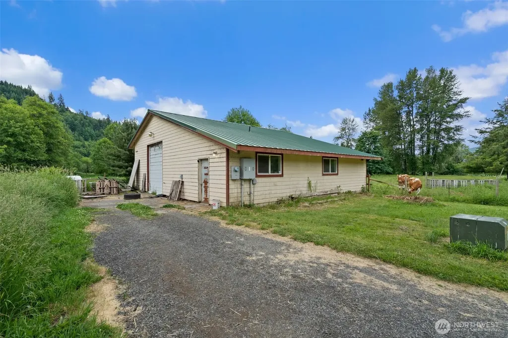 8178 Us Highway 12 Glenoma WA 98336