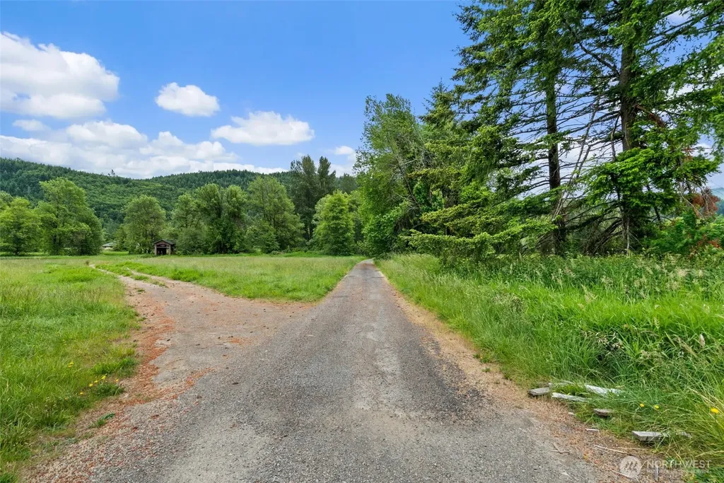 8178 Us Highway 12 Glenoma WA 98336