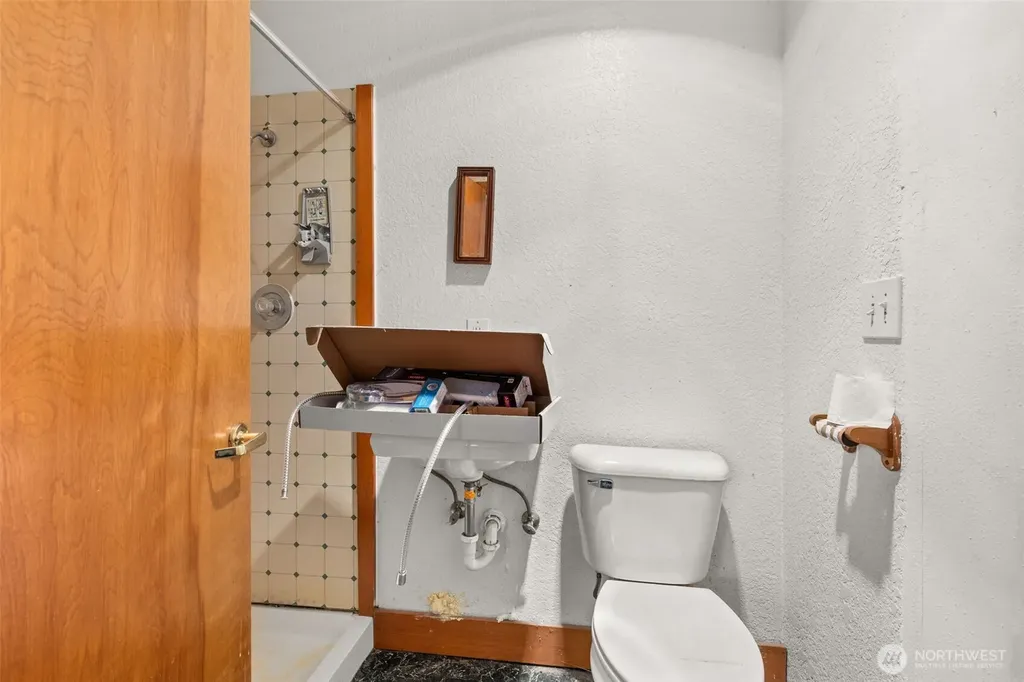 8178 Us Highway 12 Glenoma WA 98336