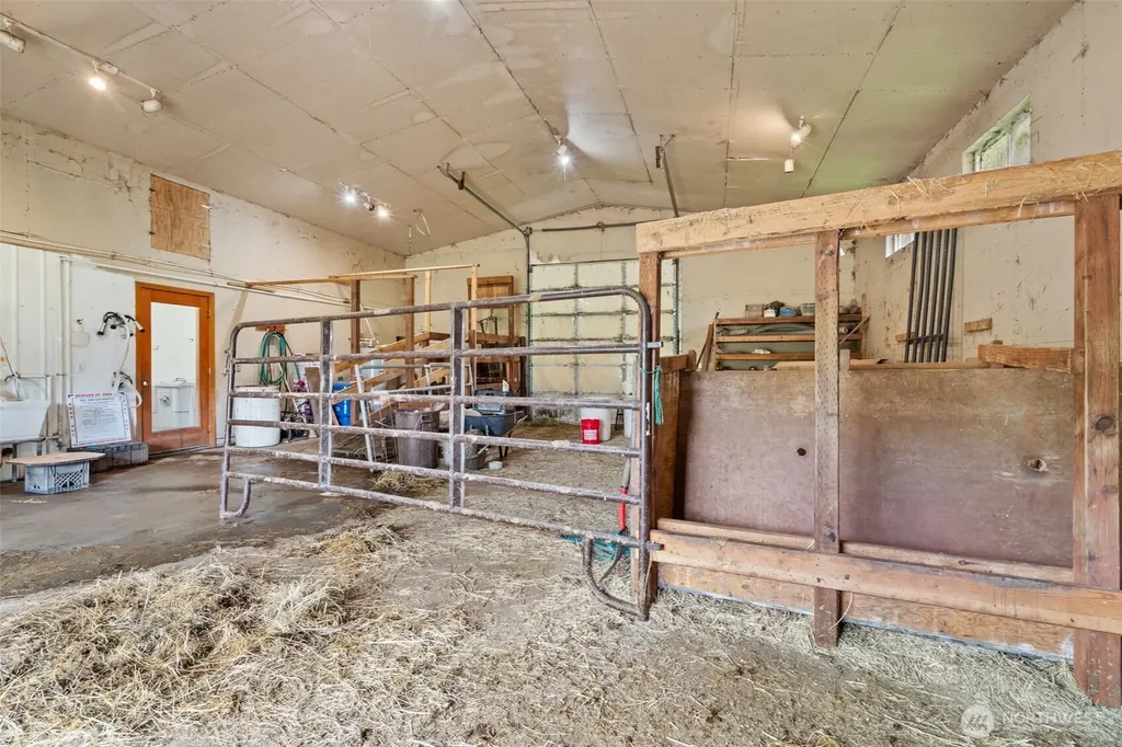 8178 Us Highway 12 Glenoma WA 98336