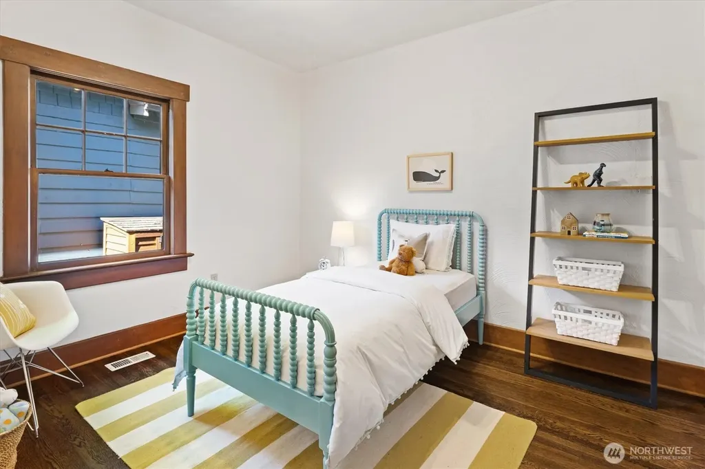 4754 4th Avenue NE Seattle WA 98105