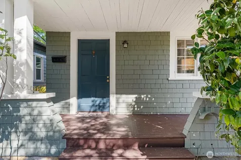 4754 4th Avenue NE Seattle WA 98105