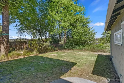 4754 4th Avenue NE Seattle WA 98105