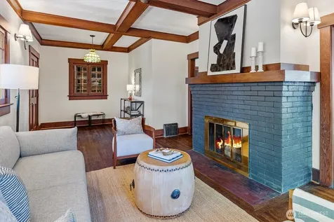4754 4th Avenue NE Seattle WA 98105