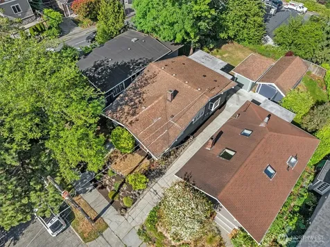 4754 4th Avenue NE Seattle WA 98105