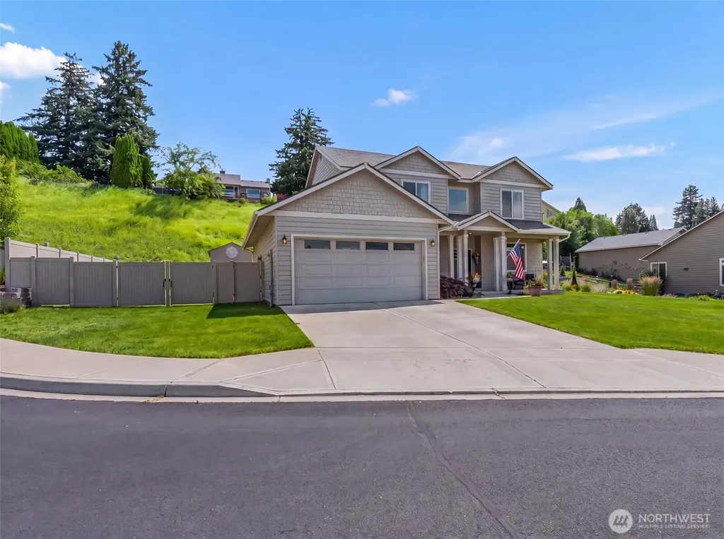 3113 NW Delcon Court East Wenatchee WA 98802