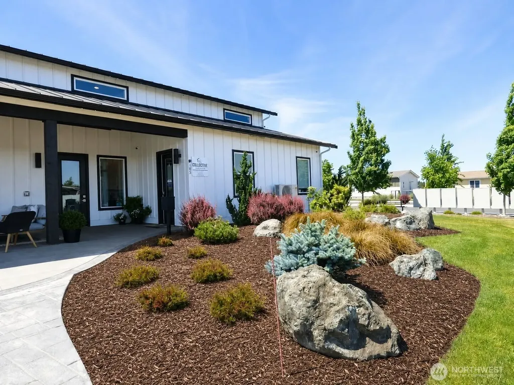926 N Rock Rose Avenue Sequim WA 98382