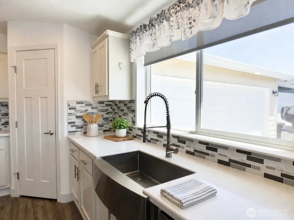 926 N Rock Rose Avenue Sequim WA 98382