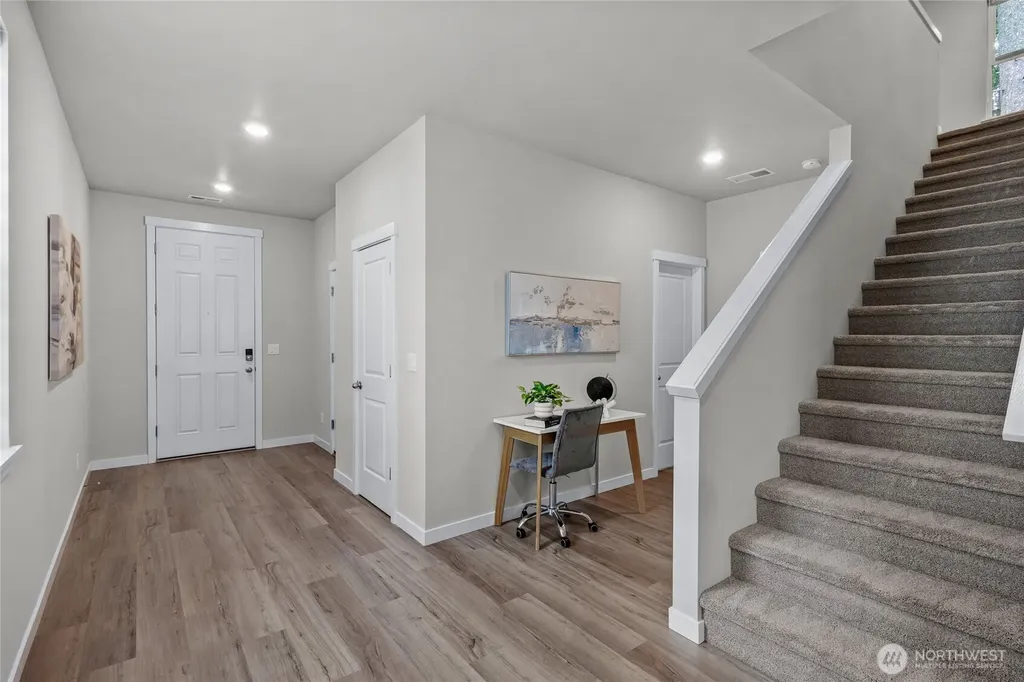 17513 SE 254th Street Covington WA 98042