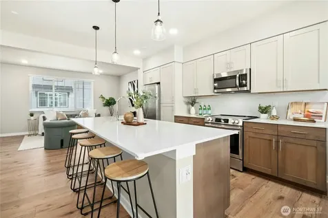 13730 Manor Way Lynnwood WA 98087