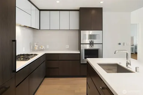 188 Bellevue Way NE Bellevue WA 98004