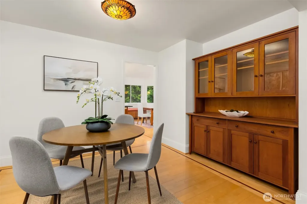 7045 NE Baker Hill Road Bainbridge Island WA 98110