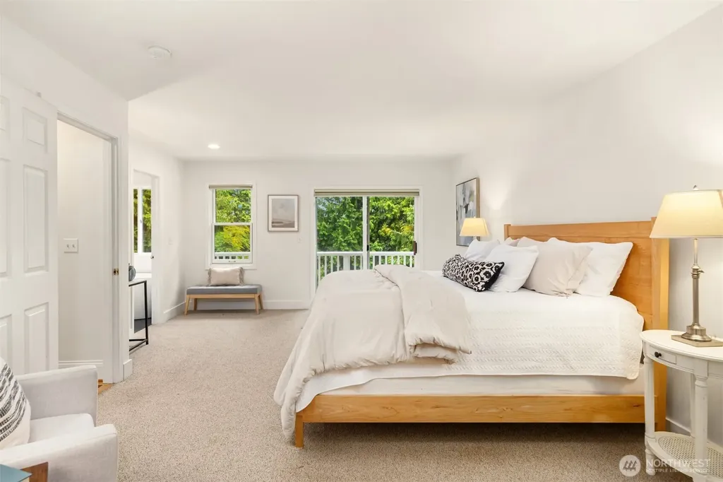 7045 NE Baker Hill Road Bainbridge Island WA 98110