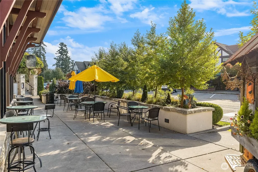 7045 NE Baker Hill Road Bainbridge Island WA 98110