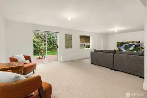 7045 NE Baker Hill Road Bainbridge Island WA 98110