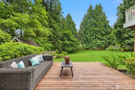 7045 NE Baker Hill Road Bainbridge Island WA 98110