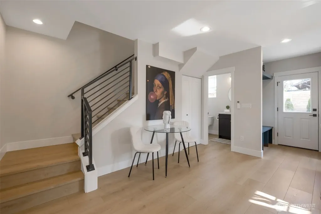 1605 SW Kenyon Street Seattle WA 98106