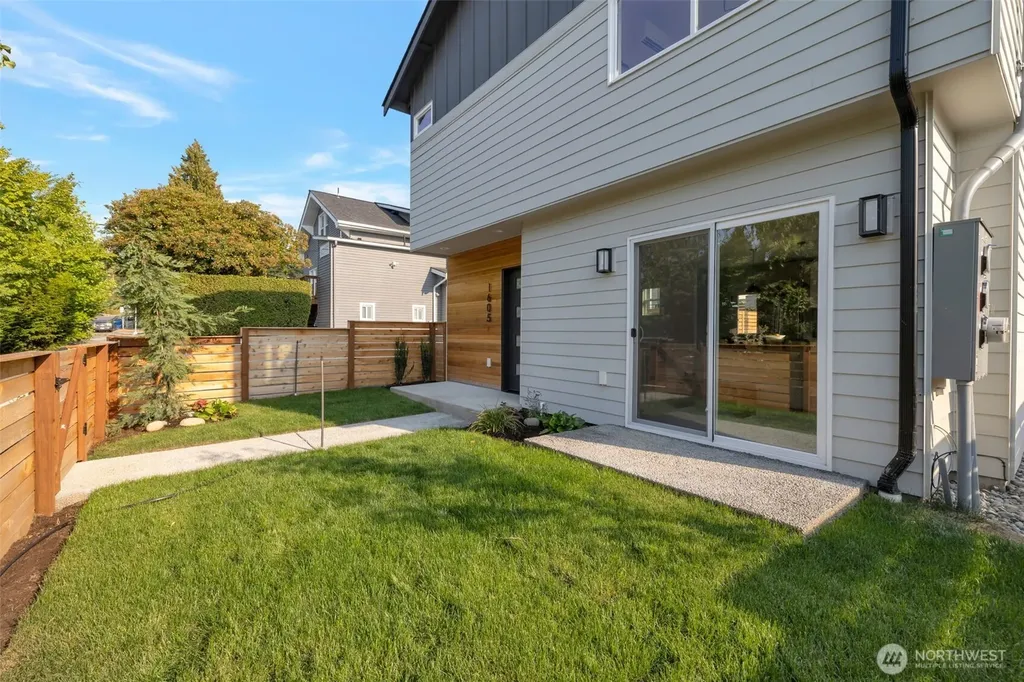 1605 SW Kenyon Street Seattle WA 98106