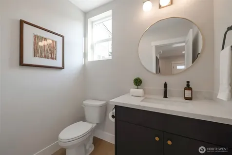 1605 SW Kenyon Street Seattle WA 98106