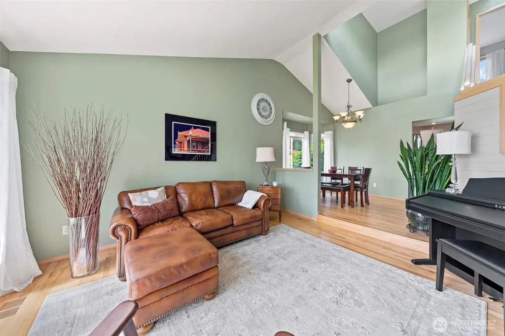 14034 SE 237th Place Kent WA 98042