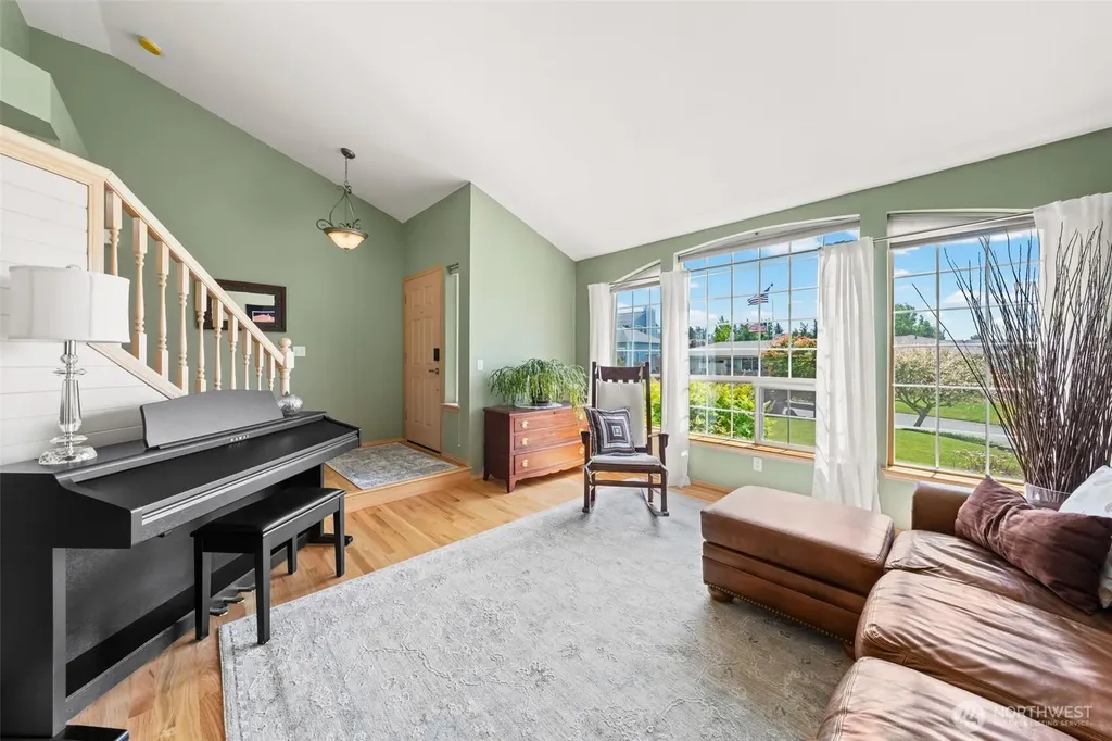 14034 SE 237th Place Kent WA 98042