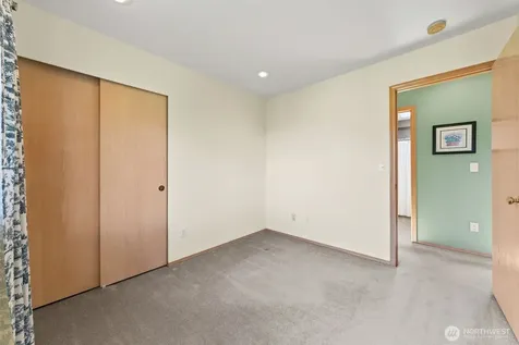 14034 SE 237th Place Kent WA 98042
