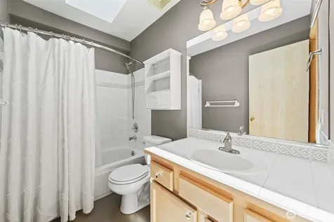 14034 SE 237th Place Kent WA 98042