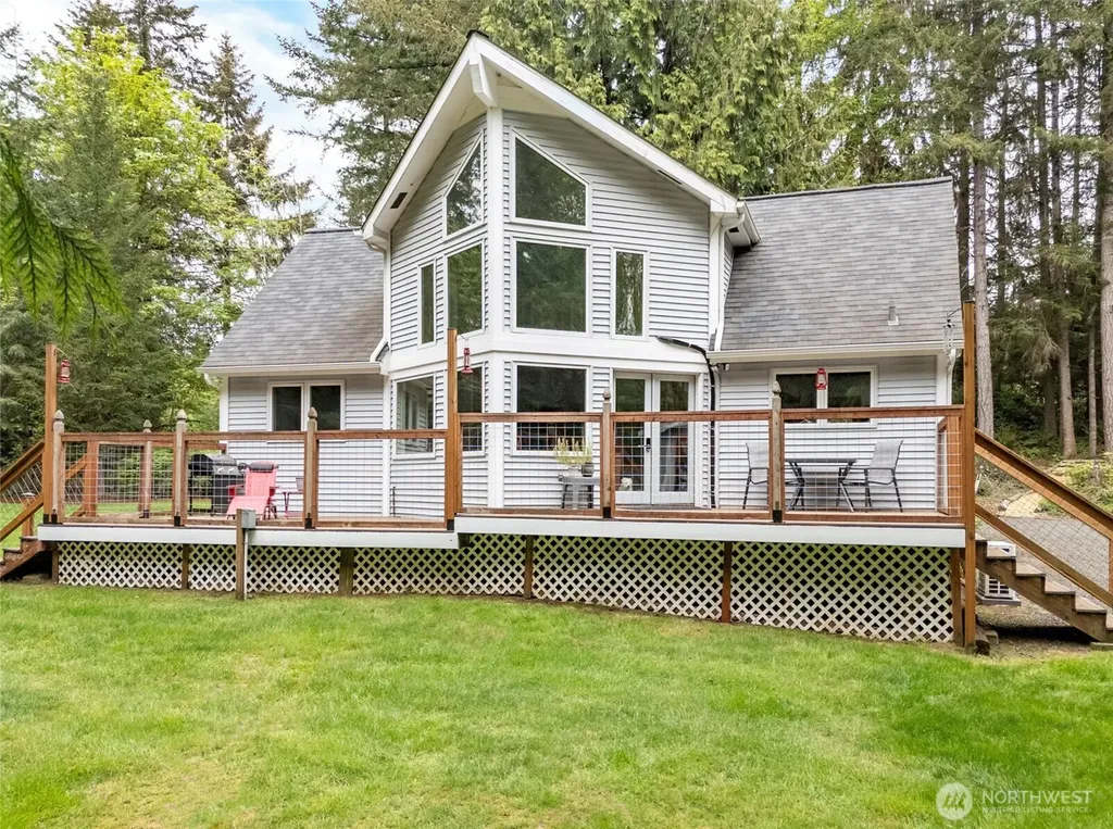 9393 Phillips Road SE Port Orchard WA 98367