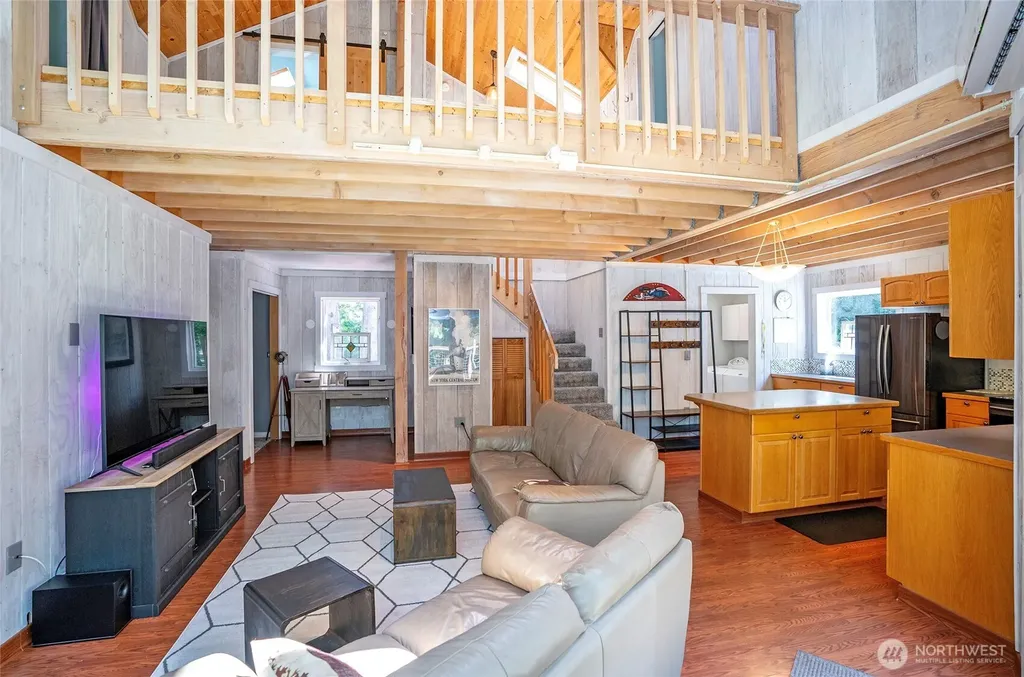 9393 Phillips Road SE Port Orchard WA 98367