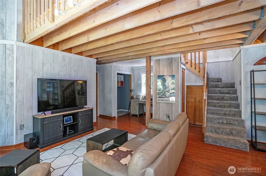 9393 Phillips Road SE Port Orchard WA 98367