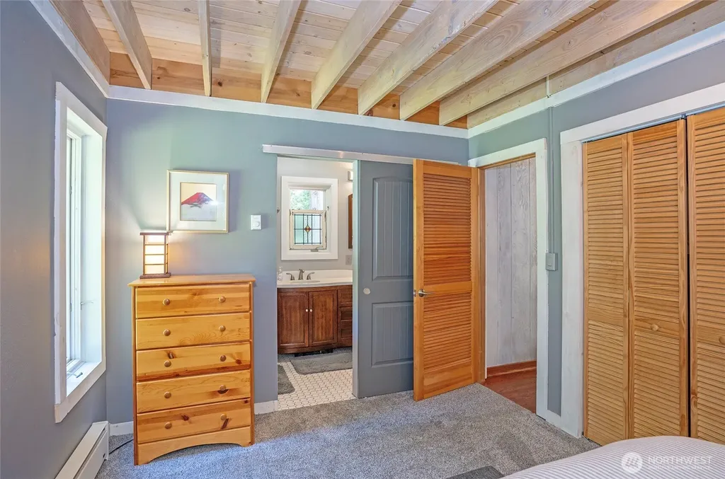 9393 Phillips Road SE Port Orchard WA 98367