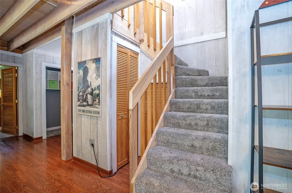9393 Phillips Road SE Port Orchard WA 98367