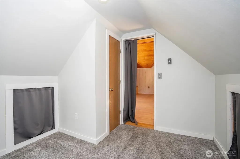 9393 Phillips Road SE Port Orchard WA 98367