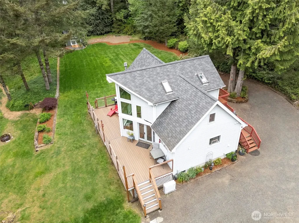 9393 Phillips Road SE Port Orchard WA 98367