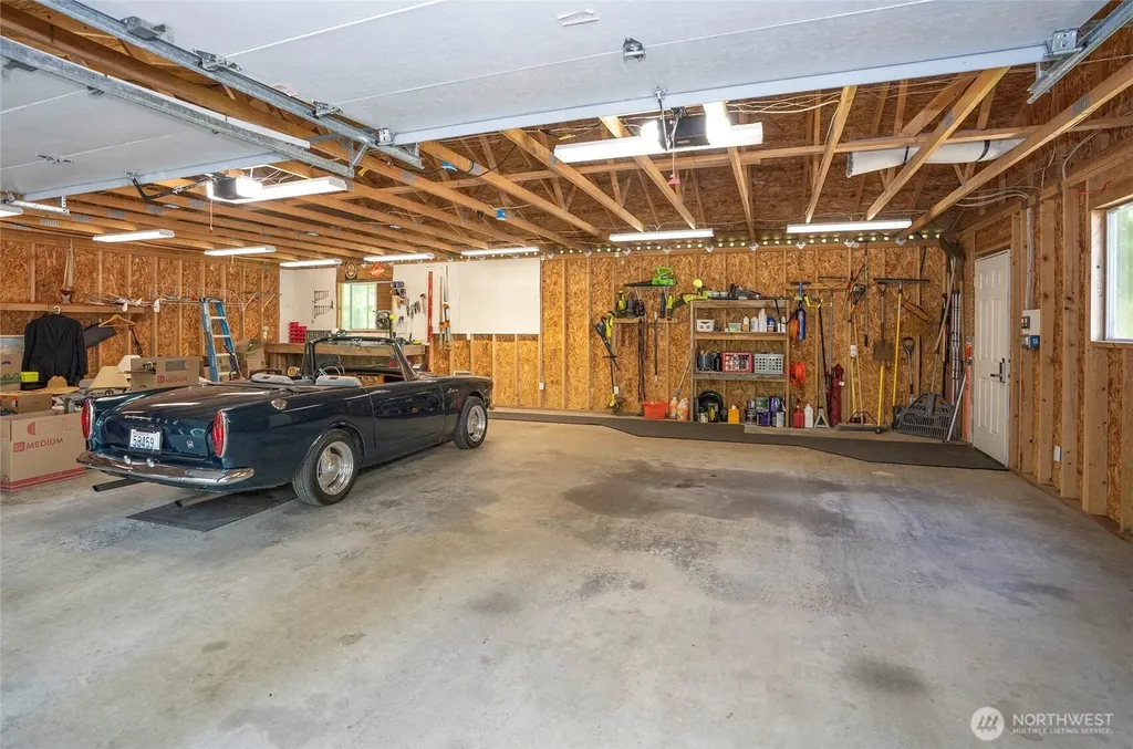 9393 Phillips Road SE Port Orchard WA 98367
