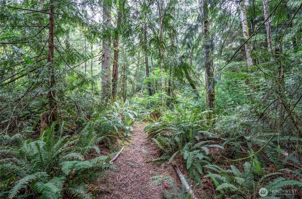 9393 Phillips Road SE Port Orchard WA 98367